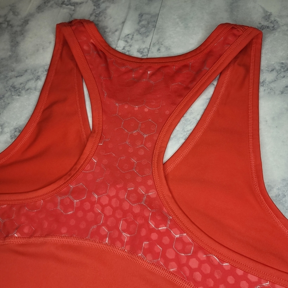 Under Armour V-neck Tech Tank Heat Gear Fitted Medium - Picture 5 of 11